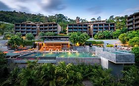 Sunsuri Phuket, Nai Harn Beach